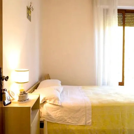 With 2 Bedrooms In With Balcony And Wifi 18 Km From The Beach Monte San Pietrangeli