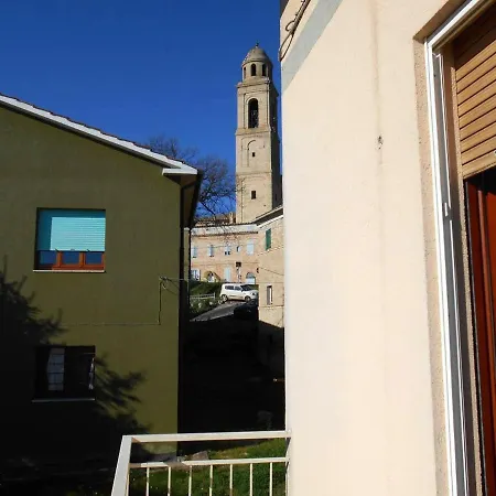 With 2 Bedrooms In With Balcony And Wifi 18 Km From The Beach *
